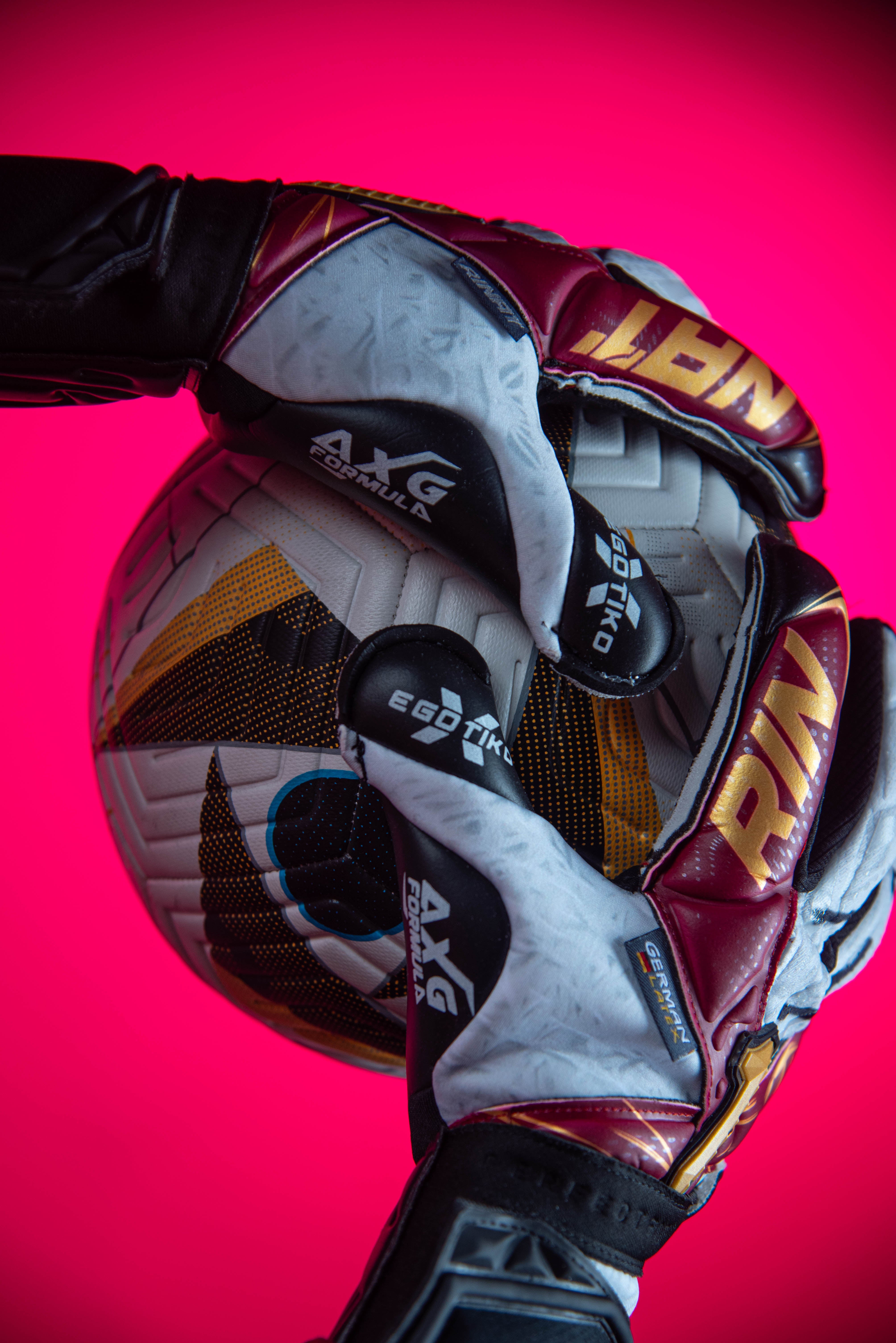 Guante de portero profesional Rinat Aries