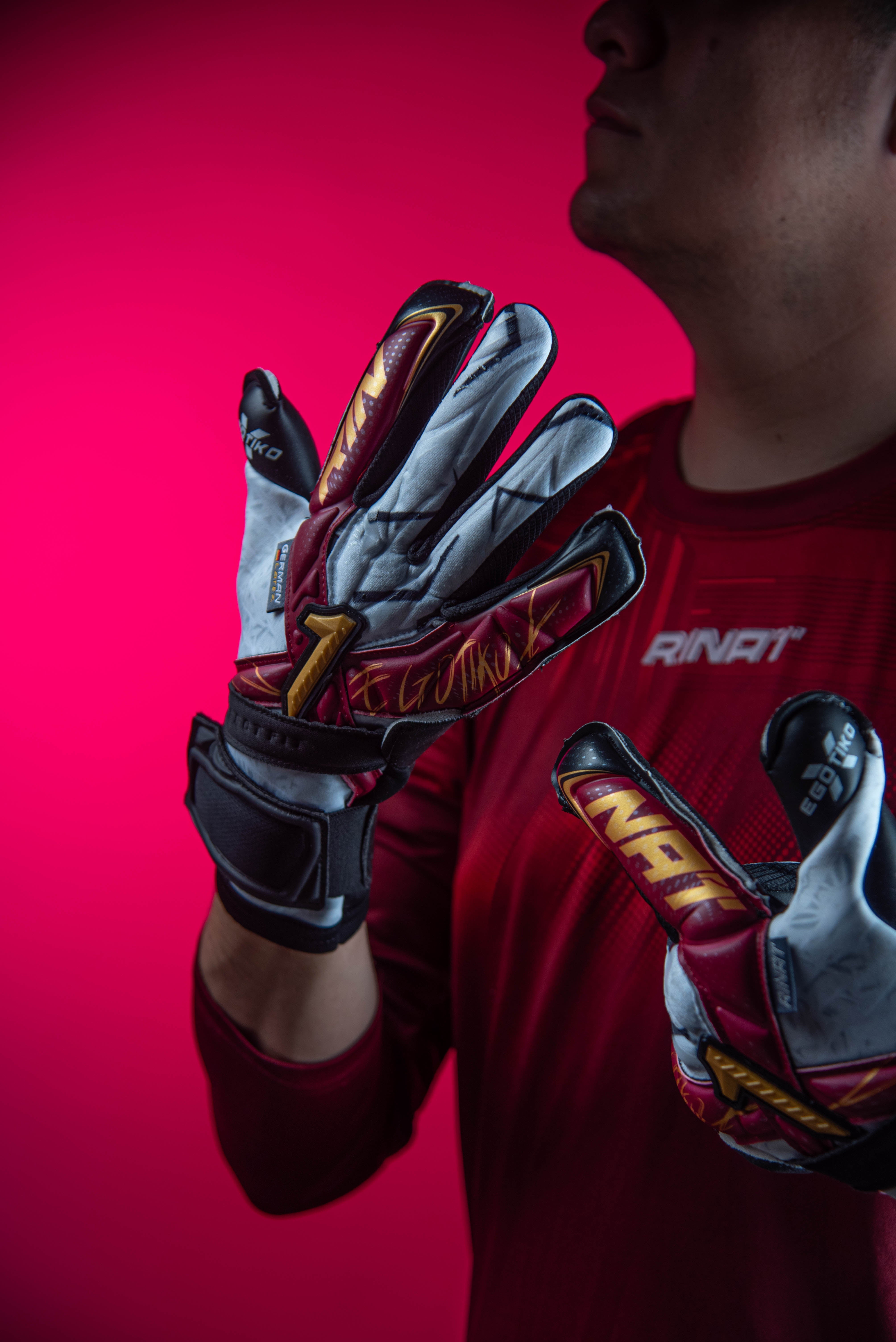 Guante de portero profesional Rinat Aries